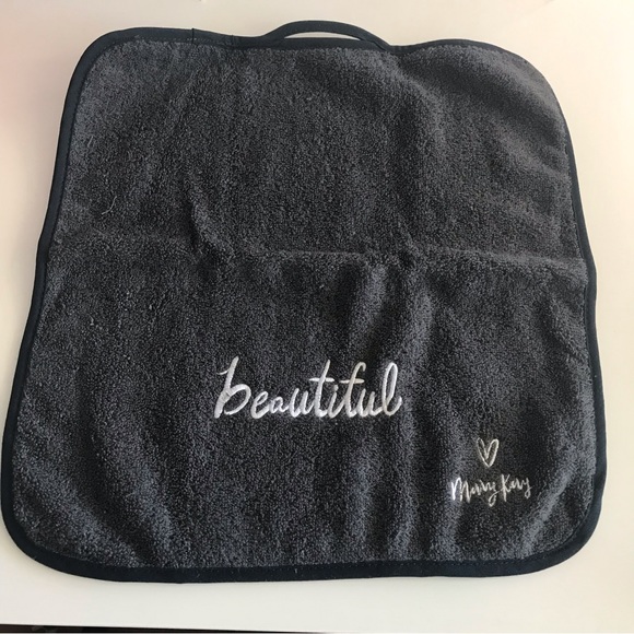 MARY KAY Limited Edition Gift Box - Brand New - Picture 14 of 16